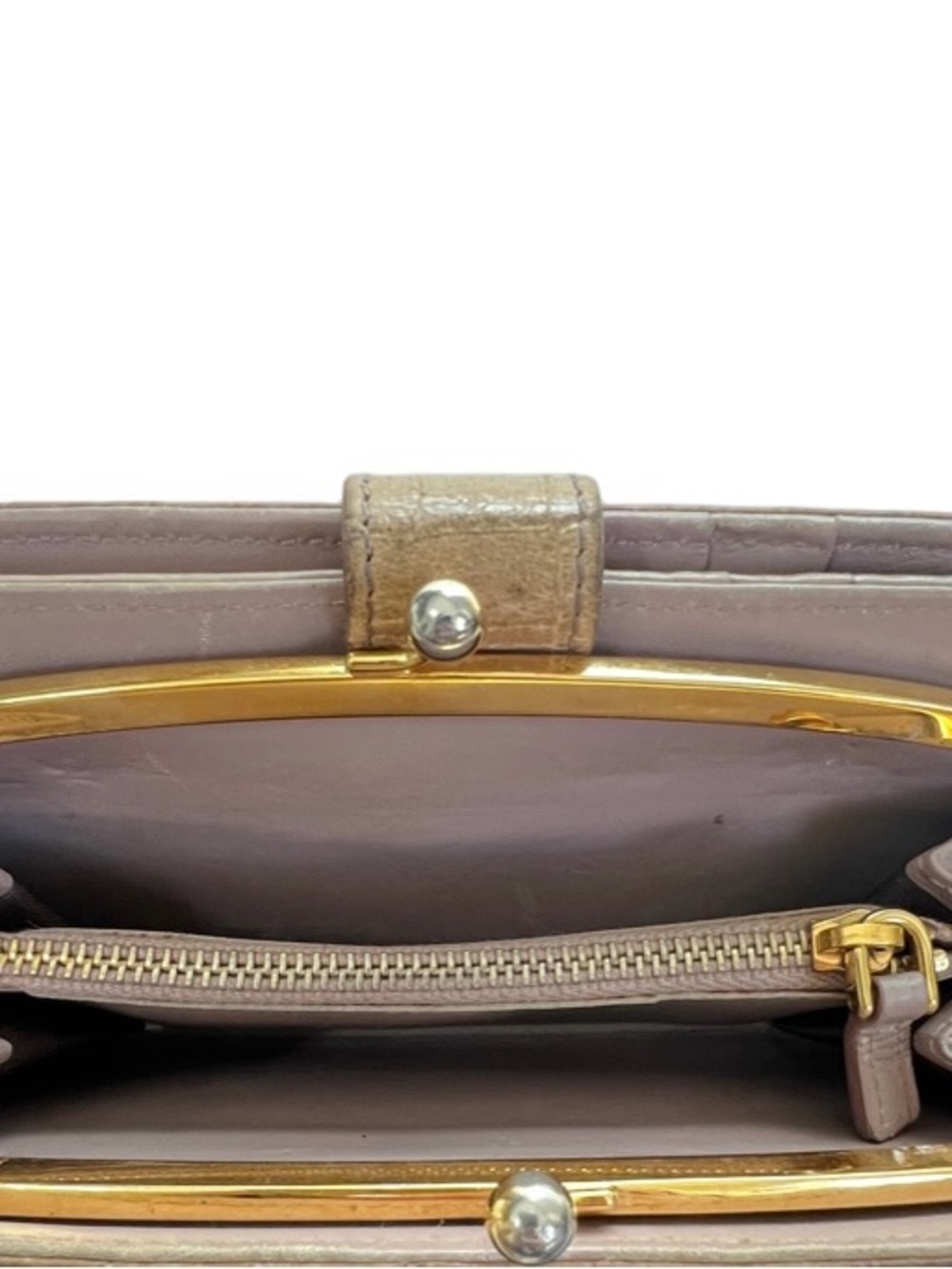 Miu Miu Croc-Embossed
Kisslock Wallet - Picture 6 of 15